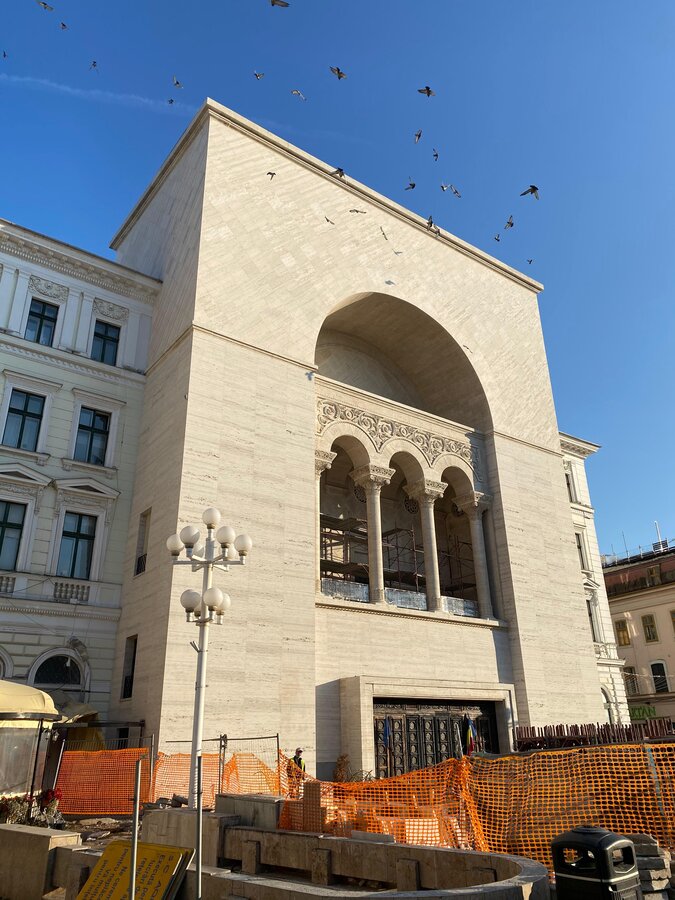 Montaj Travertin Fațade